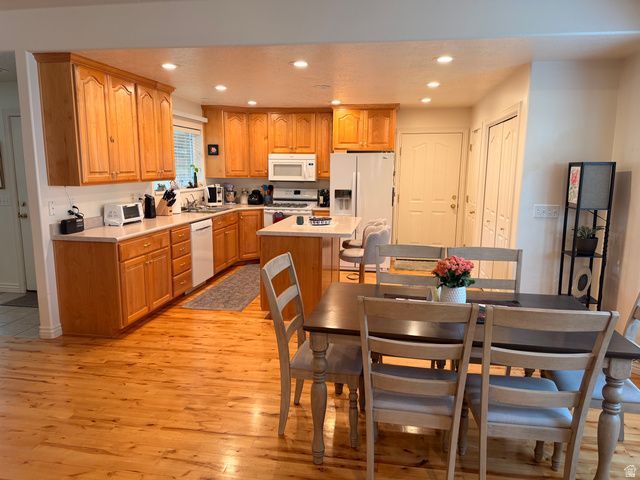 153 W HIDDEN HOLLOW CIR, Orem, UT 84058
