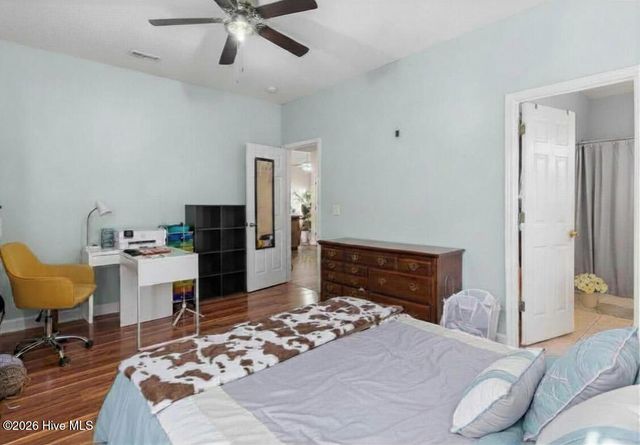 8594 Orchard Loop Road NE, Leland, NC 28451