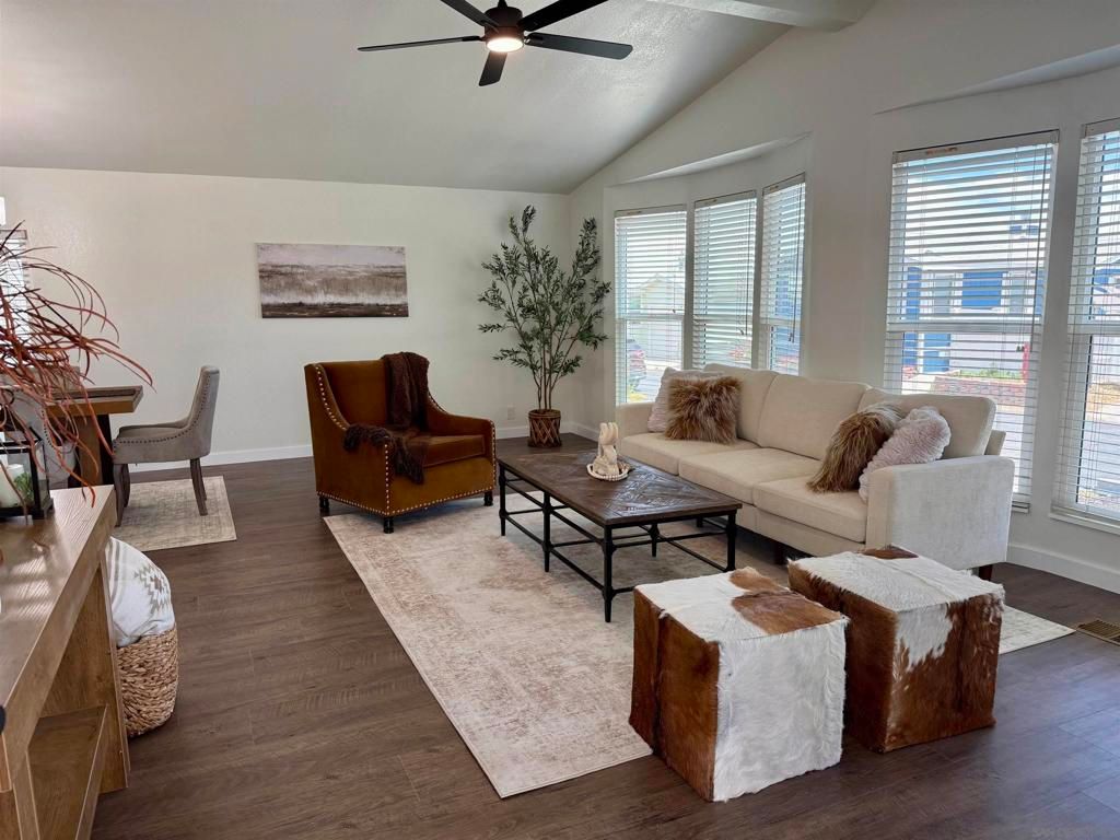 Image 3 of property listing at 35109 Highway 79 193/194, Warner Springs, CA 92086