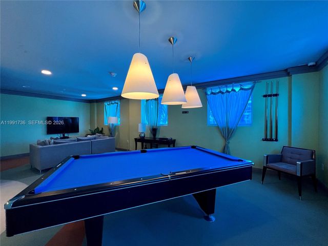 9172 Collins Ave 214, Surfside, FL 33154