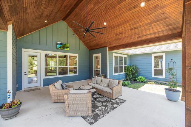29777 Equestrian Drive, Waller, TX 77484