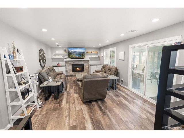 9425 W Geddes Pl, Littleton, CO 80128