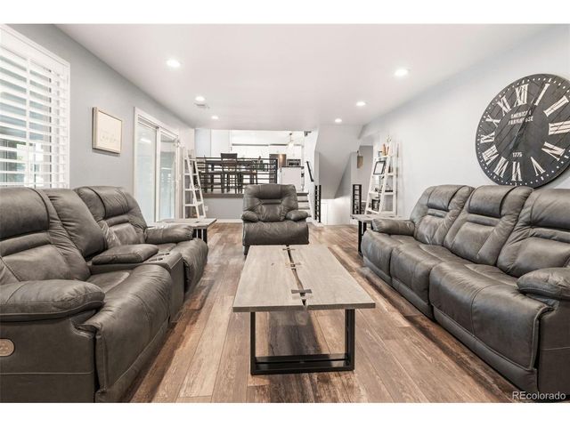 9425 W Geddes Pl, Littleton, CO 80128