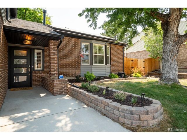 9425 W Geddes Pl, Littleton, CO 80128