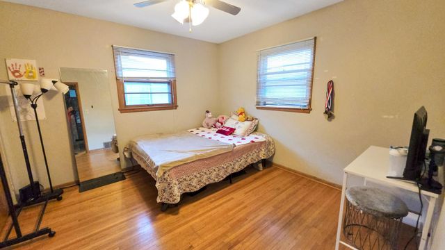 435 Hoyt Avenue E, Saint Paul, MN 55130