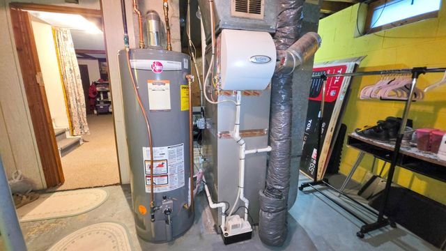 435 Hoyt Avenue E, Saint Paul, MN 55130