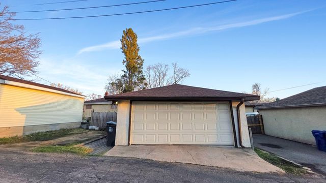 435 Hoyt Avenue E, Saint Paul, MN 55130