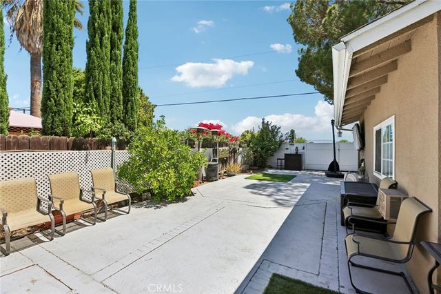 6616 Yolanda Avenue, Reseda, CA 91335