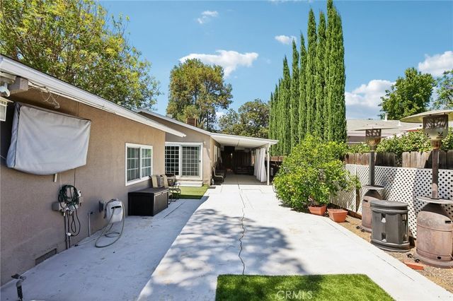 6616 Yolanda Avenue, Reseda, CA 91335