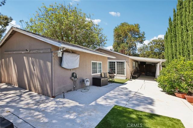 6616 Yolanda Avenue, Reseda, CA 91335