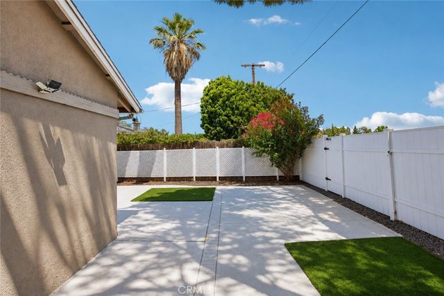 6616 Yolanda Avenue, Reseda, CA 91335