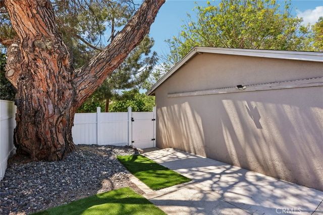 6616 Yolanda Avenue, Reseda, CA 91335