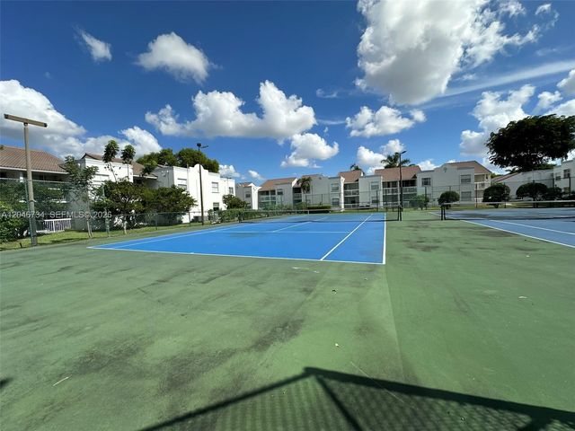 4990 NW 97th Place 314, Doral, FL 33178