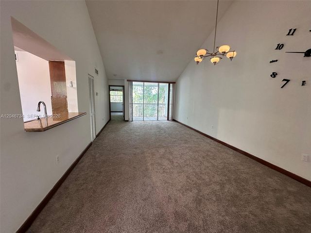 4990 NW 97th Place 314, Doral, FL 33178