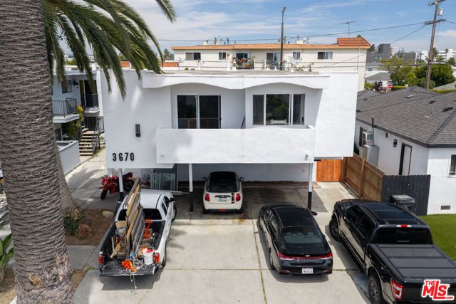 3670 Greenfield Avenue, Los Angeles, CA 90034