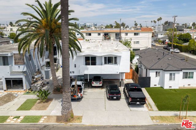 3670 Greenfield Avenue, Los Angeles, CA 90034