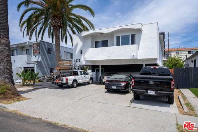 3670 Greenfield Avenue, Los Angeles, CA 90034