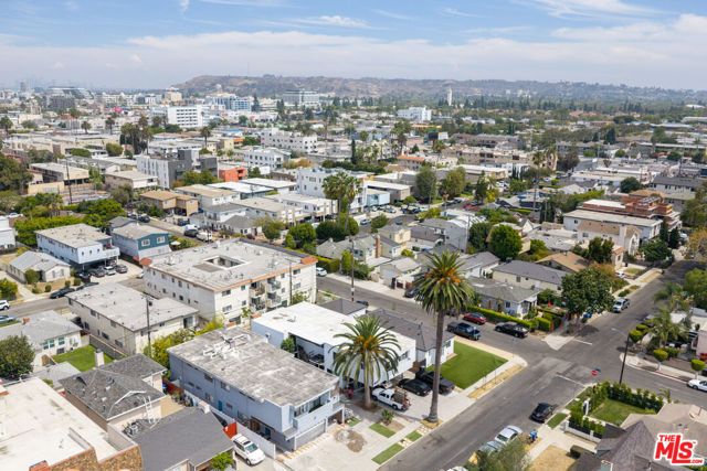 3670 Greenfield Avenue, Los Angeles, CA 90034