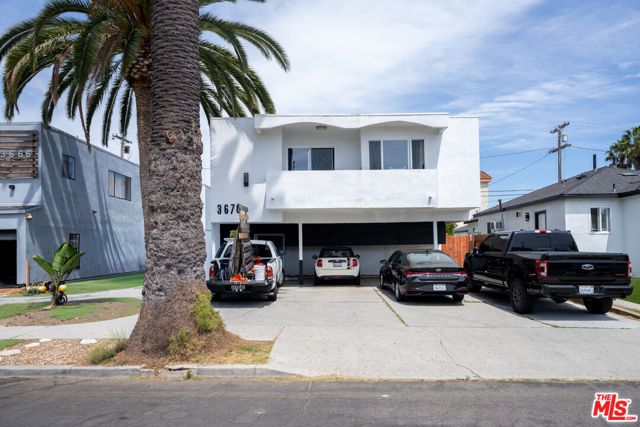 3670 Greenfield Avenue, Los Angeles, CA 90034