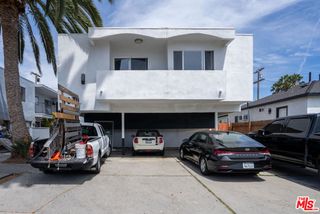 3670 Greenfield Avenue, Los Angeles, CA 90034