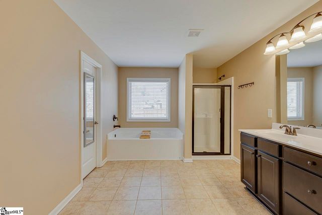 101 Trailwood Drive, Fountain Inn, SC 29644