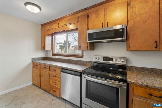 1214 GROVE ST, Charlottesville, VA 22903