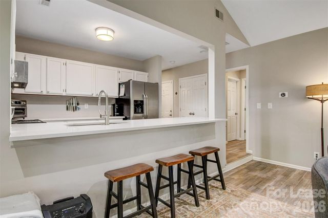 3700 Selwyn Farms Lane 4, Charlotte, NC 28209