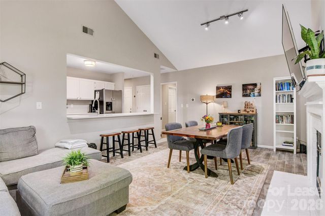 3700 Selwyn Farms Lane 4, Charlotte, NC 28209