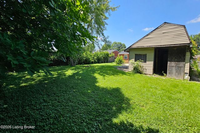 704 Drummond Way, Fairdale, KY 40118