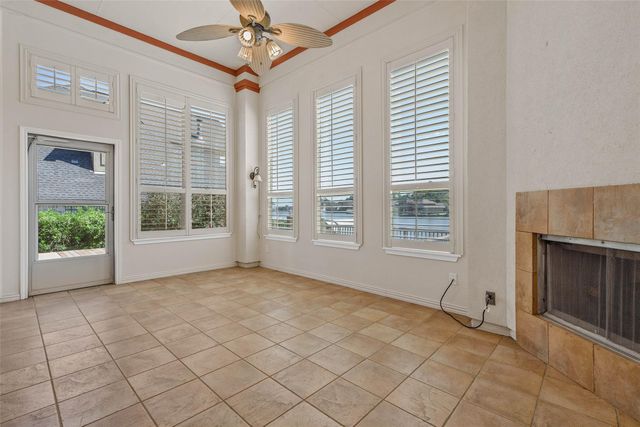 70 Creekwood Drive, Montgomery, TX 77356