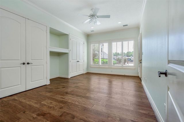 70 Creekwood Drive, Montgomery, TX 77356