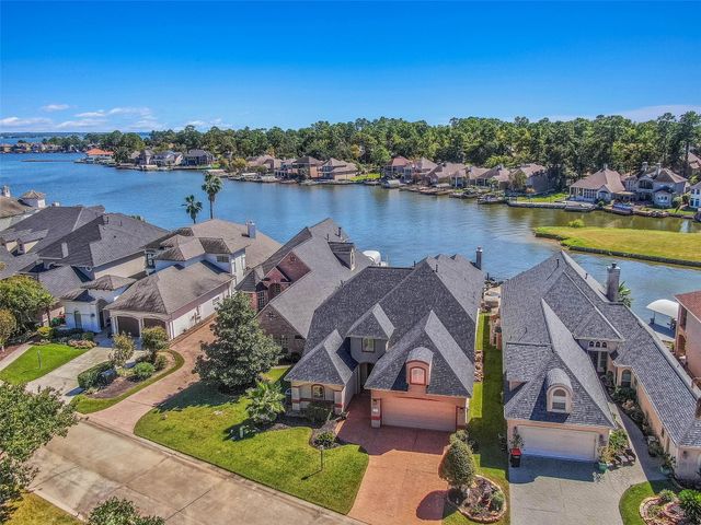 70 Creekwood Drive, Montgomery, TX 77356