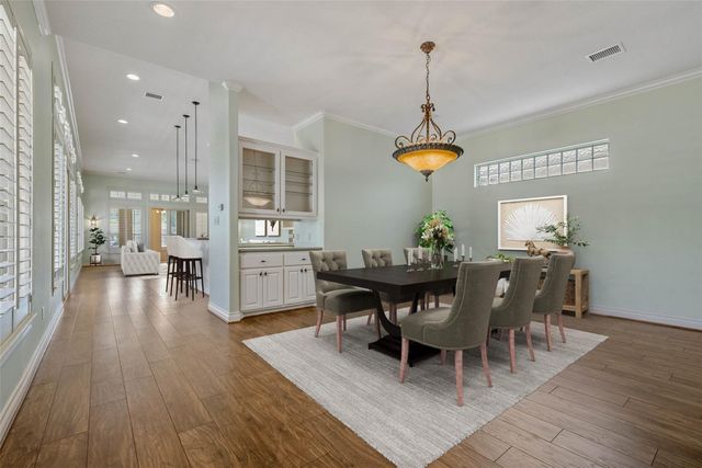 70 Creekwood Drive, Montgomery, TX 77356