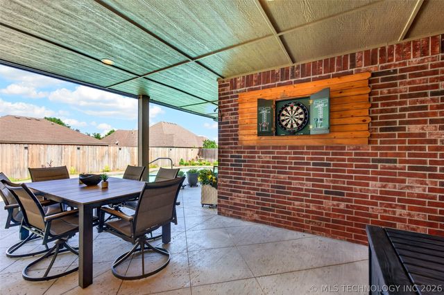 12006 S Tamarack Street, Jenks, OK 74037