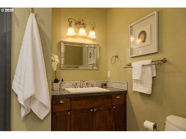 323 Se COWLS St, Mc Minnville, OR 97128