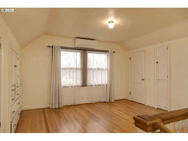 323 Se COWLS St, Mc Minnville, OR 97128