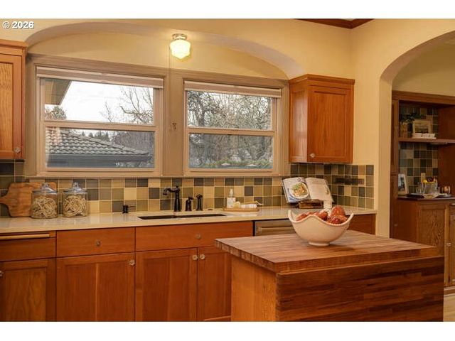 323 Se COWLS St, Mc Minnville, OR 97128