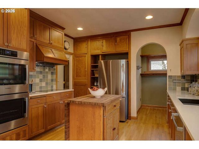 323 Se COWLS St, Mc Minnville, OR 97128