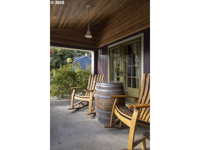 323 Se COWLS St, Mc Minnville, OR 97128