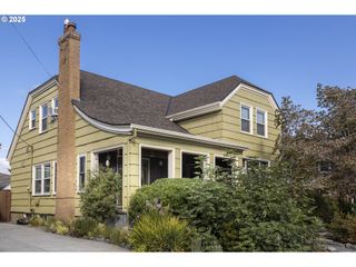 323 Se COWLS St, Mc Minnville, OR 97128