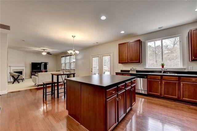 6098 Park Leaf Walk, Buford, GA 30518