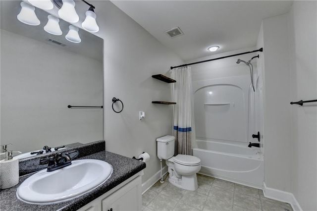 6098 Park Leaf Walk, Buford, GA 30518