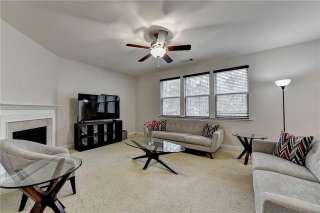 6098 Park Leaf Walk, Buford, GA 30518