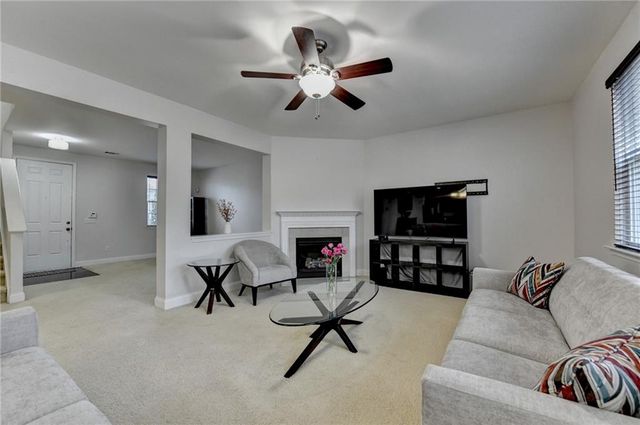 6098 Park Leaf Walk, Buford, GA 30518