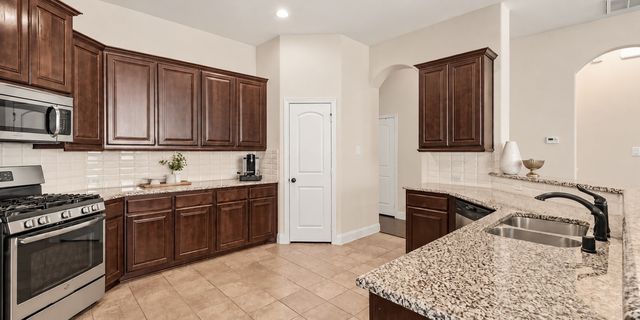 632 Grisham Drive, Fate, TX 75087