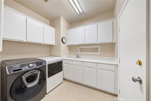 8765 E Banner Ridge, Anaheim, CA 92808