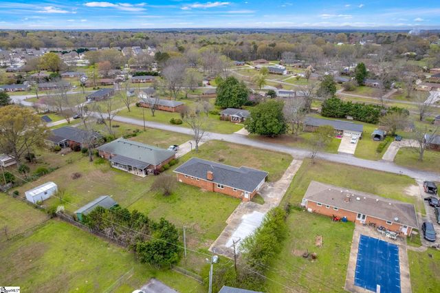 313 Rhodehaven Drive, Anderson, SC 29625