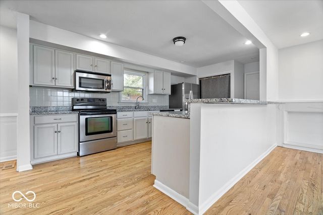 9780 Haverstick Road, Carmel, IN 46280