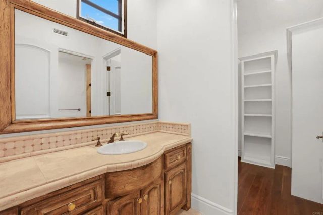 18325 Calle La Serra, Rancho Santa Fe, CA 92091