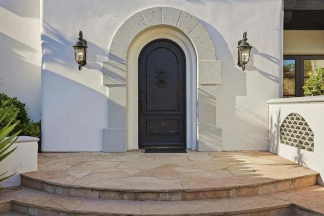 18325 Calle La Serra, Rancho Santa Fe, CA 92091